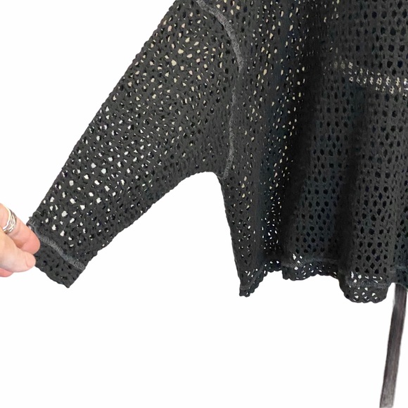 We the Free Sweater Womens XS Black Dolman Sleeves Open Crochet - Picture 6 of 7